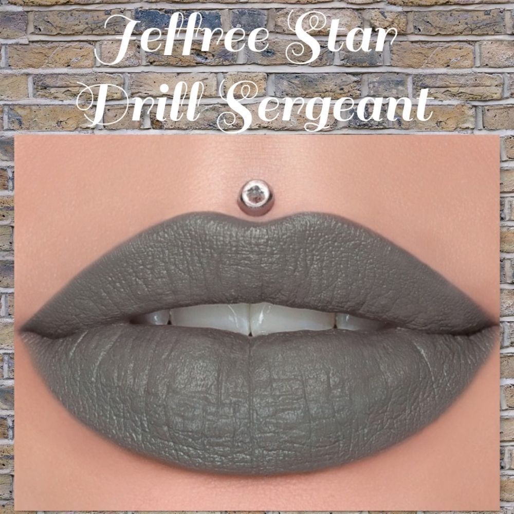 New Jeffree Star Velvet Trap - Drill Sergeant